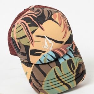 Volcom Into Paradise Trucker Hat Mens One Size Multicolor Leaf Print Mesh NWT